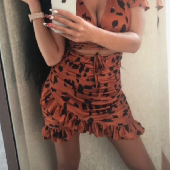 NEW! CHEETAH LEOPARD WRAP DRESS TIE FRONT CUT OUT - Picture 4 of 7